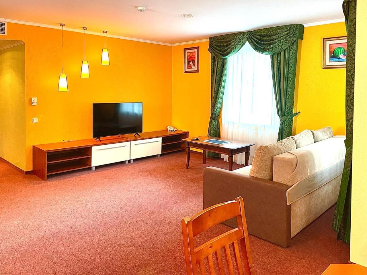 Lucky Fish Jurmala Hotel Ngoại thất bức ảnh