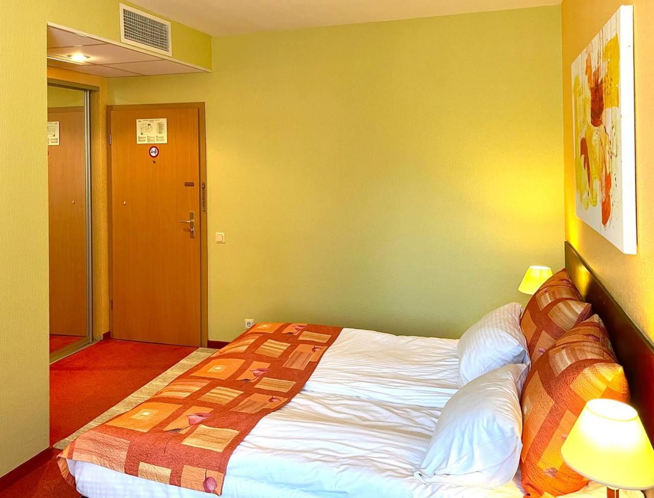 Lucky Fish Jurmala Hotel Ngoại thất bức ảnh