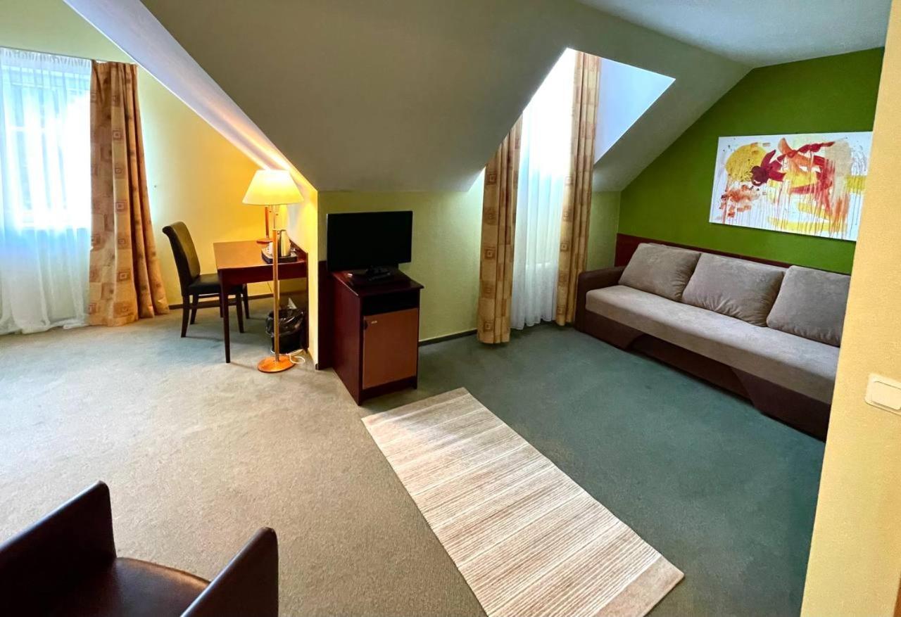 Lucky Fish Jurmala Hotel Ngoại thất bức ảnh