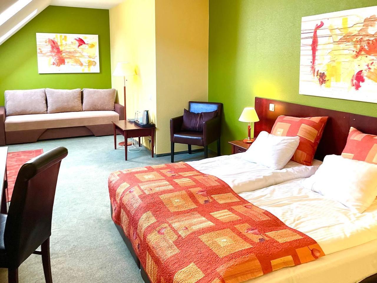 Lucky Fish Jurmala Hotel Ngoại thất bức ảnh
